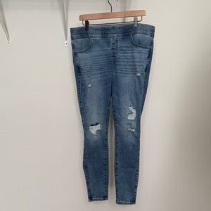 Torrid Shredded Medium Blue Pull-On Lean Jean Size 1R